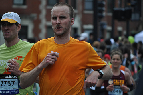 Dealing with high temperatures and humidity on marathon race day is a critical success factor. If you can't or don't know how to beat the heat, your day could end prematurely and most likely your finishing time will fall far outside of your goal window. Here are three ways to make sure you avoid these common problems.